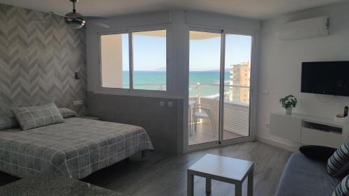 Torrox Costa Apartment | MIRADOR PLAYA Torrox-1ª línea playa con piscina - Deluxe