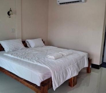Sathing Phra Hotel | Mirinda Beach Resort