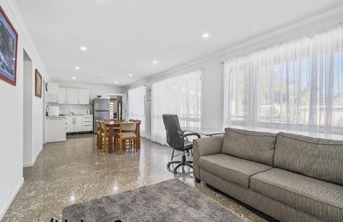 West Haven House | Mirror Bay Apartment