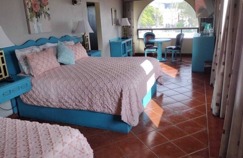 Zona Centro Hotel | MISION SANTA ISABEL