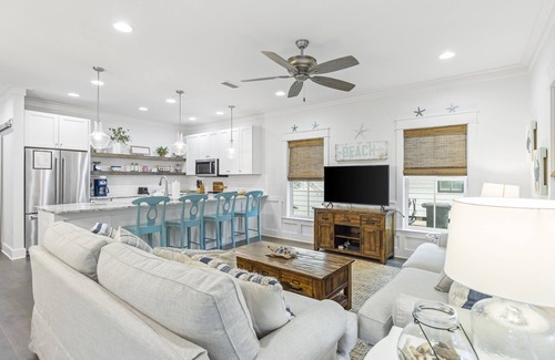 White's Gulfview House | MISSOURI LOVES COMPANY 4 BR/4.5 BA Golf Cart CLOSE TO POOL