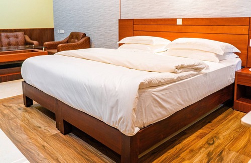Gundlupet Hotel | Misty Rock Hotel