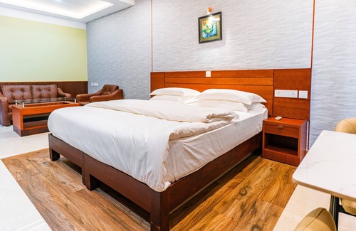 Gundlupet Hotel | Misty Rock Hotel