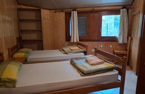Setcases Hotel | Mitja Pensió Hostal Pastuira