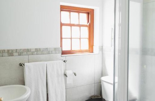 Koelenhof Apartment | Mitre's Edge Pool House