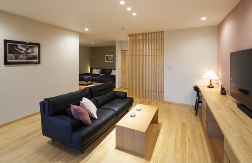 Hatsukaichi House | Miyajima Hanarenoyado IBUKU Bettei