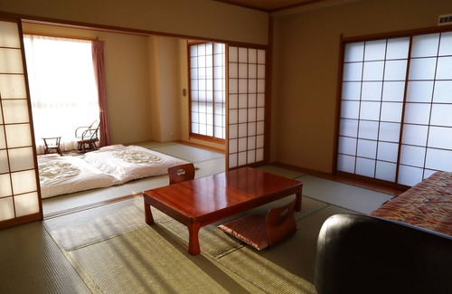 Mishima House | Mizutoyasuragi no Yado Ichinose