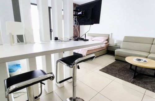 Bangi Sentral Apartment | MN Studio EVO SOHO - Netflix WiFi