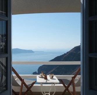 Firostefani House | Mnimes Guesthouses Santorini