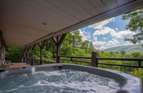 Buck Mountain House | Mnt Views, Close to Everything, Hot Tub, Sleeps 4 - Buena Vista Cabin