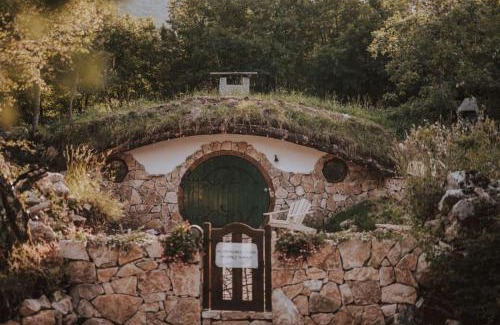 Mostar Villa | Mobbiton Mostar - Magical Underground Retreat