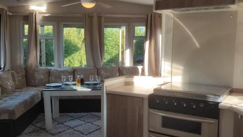 Vauvert Apartment | Mobil en Camargue Climatisé, chemin de compostelle