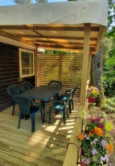 Saint-Cheron Apartment | Mobil-Home 6 pers sur une grande parcelle, proche Paris camping 3 étoiles