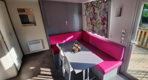 Saint-Cheron Apartment | Mobil-Home 6 pers sur une grande parcelle, proche Paris camping 3 étoiles