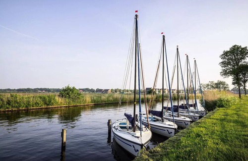 Wijckel House | Mobile-home | Comfort | 2 Bedrooms | 5 sleeps | Raised terrace