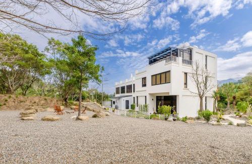 Gongguan House | Moda & the Moon B&B