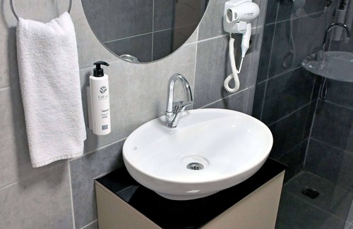 Bayraklı Hotel | Modda Hotel