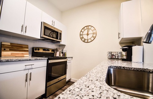 Bound Brook Apartment | Modern 1BD in apt in historic Bound Brook, NJ.