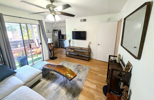 Riverside Condo | Modern 1BR Condo Minutes from Downtown Austin with Pool, Patio, Workspace & Luxe mattress