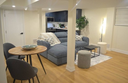 Erin Mills House | Modern 2-Bed Basement Retreat!