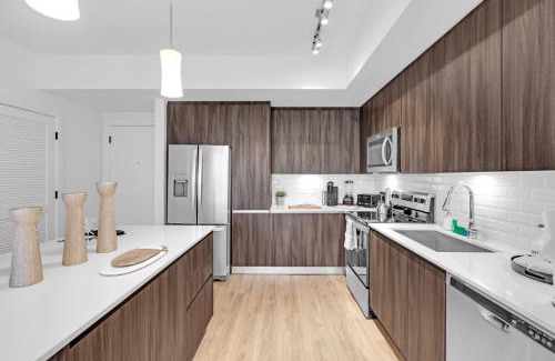 Doral Apartment | Modern 2 Bed in the Heart of Doral Free Parking