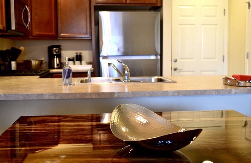 Centerra House | Modern 2 Bedroom Townhome, 1.5 Bathrooms, 1 Car Garage with Level 2 EV Charging