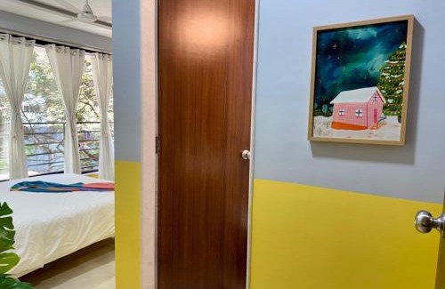 Bandra West Apartment | Modern 2 BR Bandra Trendy Location