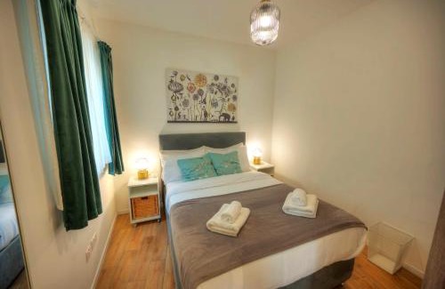 San Tumas Apartment | Modern 2BD Stylish Apartment with Balcony - Close to Saint Thomas Beach