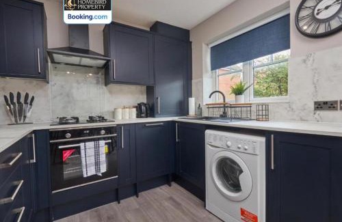 Leeds House | Modern 2BDR House By Homebird Property Management Short Lets & Serviced Accommodation Leeds With Private Parking & Free WiFi
