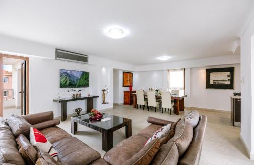 Paphos Apartment | Modern 2bedroom penthouse near sea