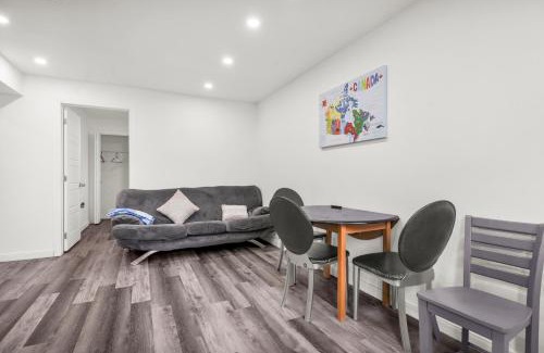 Doon South House | Modern 2BR Duplex 3.0 GBPS internet with Parking