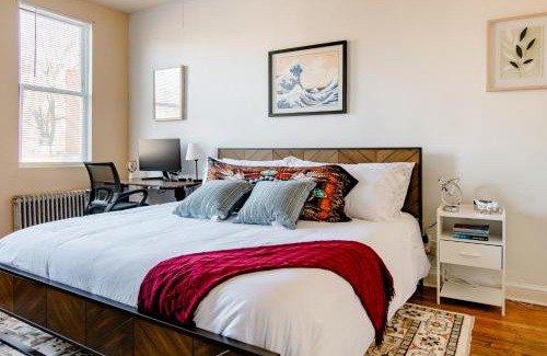 Bloomingdale Apartment | Modern 2BR Retreat in the Heart of the City!