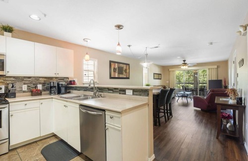 Branson Condo | Modern 3-bed 3-bath Condo - No Stairs! New kitchen!
