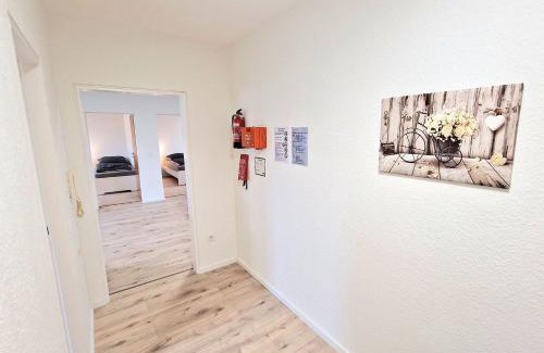 Hagen-Hohenlimburg Apartment | Modern 3-Room Apartment with Balcony & Free Parking & Free Wi-Fi in Hagen - HA03
