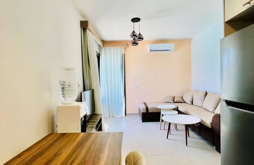Makadi Bay Ski Chalet | Modern 3BR Escape - Panoramic Lagoon & Sea View
