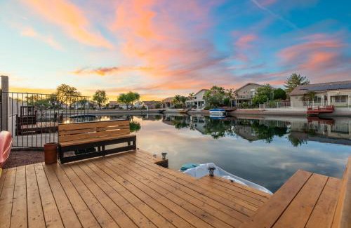 Arrowhead Lakes House | Modern 3BR Oasis Pool Views Fire Pit & BBQ