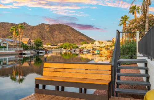 Arrowhead Lakes House | Modern 3BR Oasis Pool Views Fire Pit & BBQ