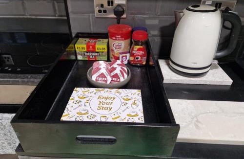 Sheffield House | Modern 4 bed house - Contractors- Free parking