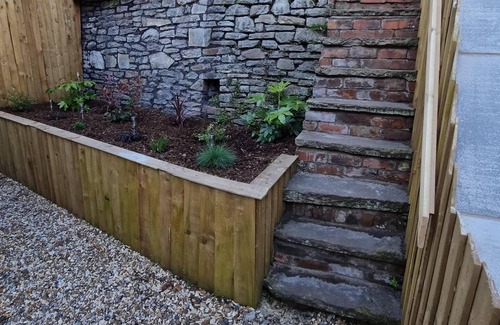 Aberbeeg House | Modern 4-bedroom Townhouse With Private Garden