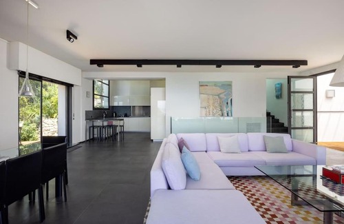 Cap-Ferrat Villa | Modern 5 Bedrooms Villa on the sea