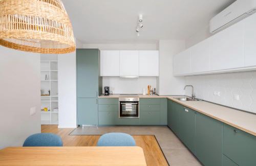 Sofia City Center Apartment | Modern and Central 1BD Flat with Balcony by Flat Mаnager