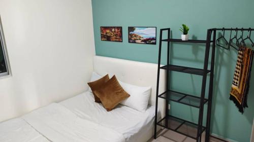 Salak South Apartment | Modern and Comforts RC Residence Fully Aircond