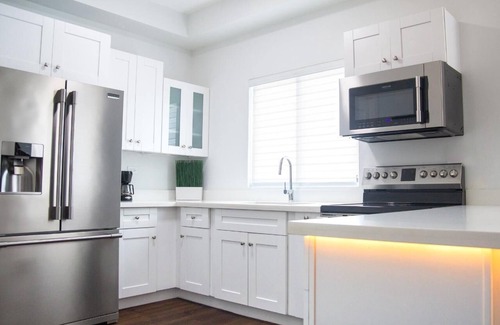 New Kingston Apartment | Modern and Serene: 1 Bedroom Condo in the City