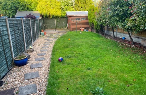 Bracknell House | Modern and Spacious 3 Bed Retreat - Bracknell