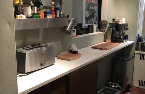 Ditmas Park Apartment | Modern Apartment Close to Park and Subway
