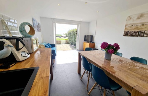 Arzon Apartment | Modern apartment for 6 sea view Kerjouanno