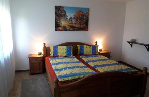 Niederberndorf Apartment | Modern Apartment in Sellinghausen with Terrace