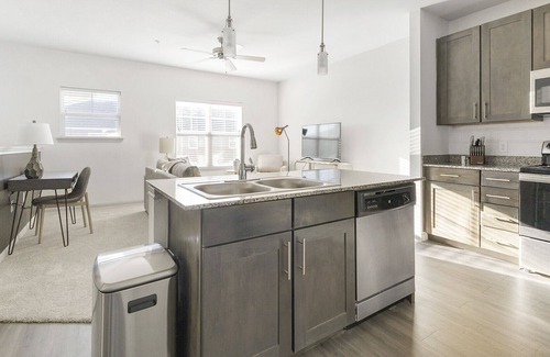 Forney Apartment | Modern Apartment in Prime Location (ID9550X82)