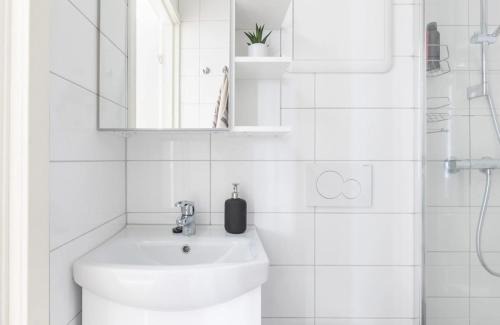 Laksevag Apartment | Modern apartment ONLY 5 minutes from City centre
