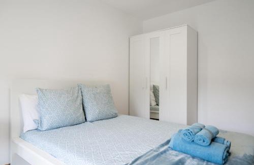 Pasteur Apartment | Modern apartment, steps from tramway